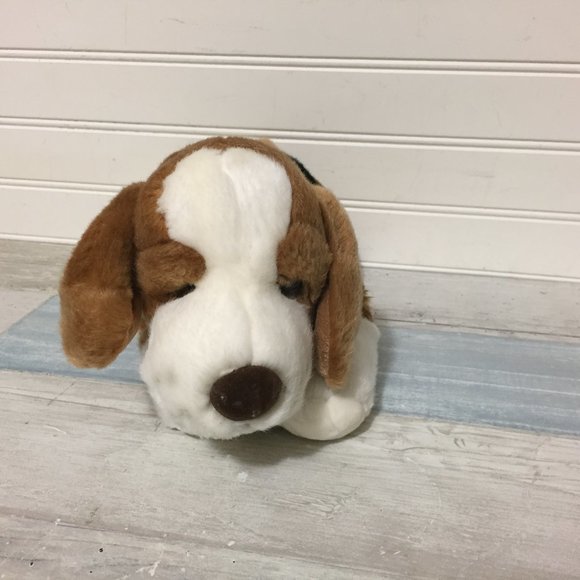 Russ Berrie The Beagle Plush Dog, 10